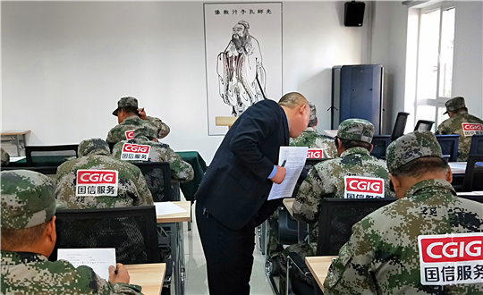 3.万能工服务手艺考试现场_副本.jpg