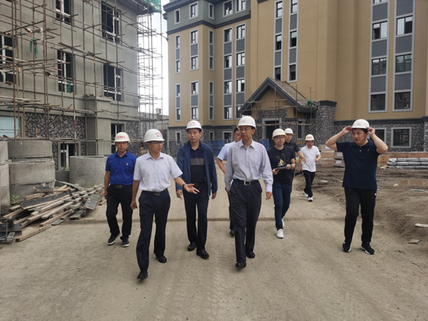 1长白山管委会向导视察利国娱乐国际老牌w66·山河府项目_副本.png