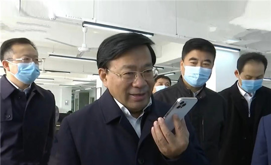 封一： 吉林省委副书记、省长韩俊莅临利国娱乐国际老牌w66伊通供热_副本.jpg