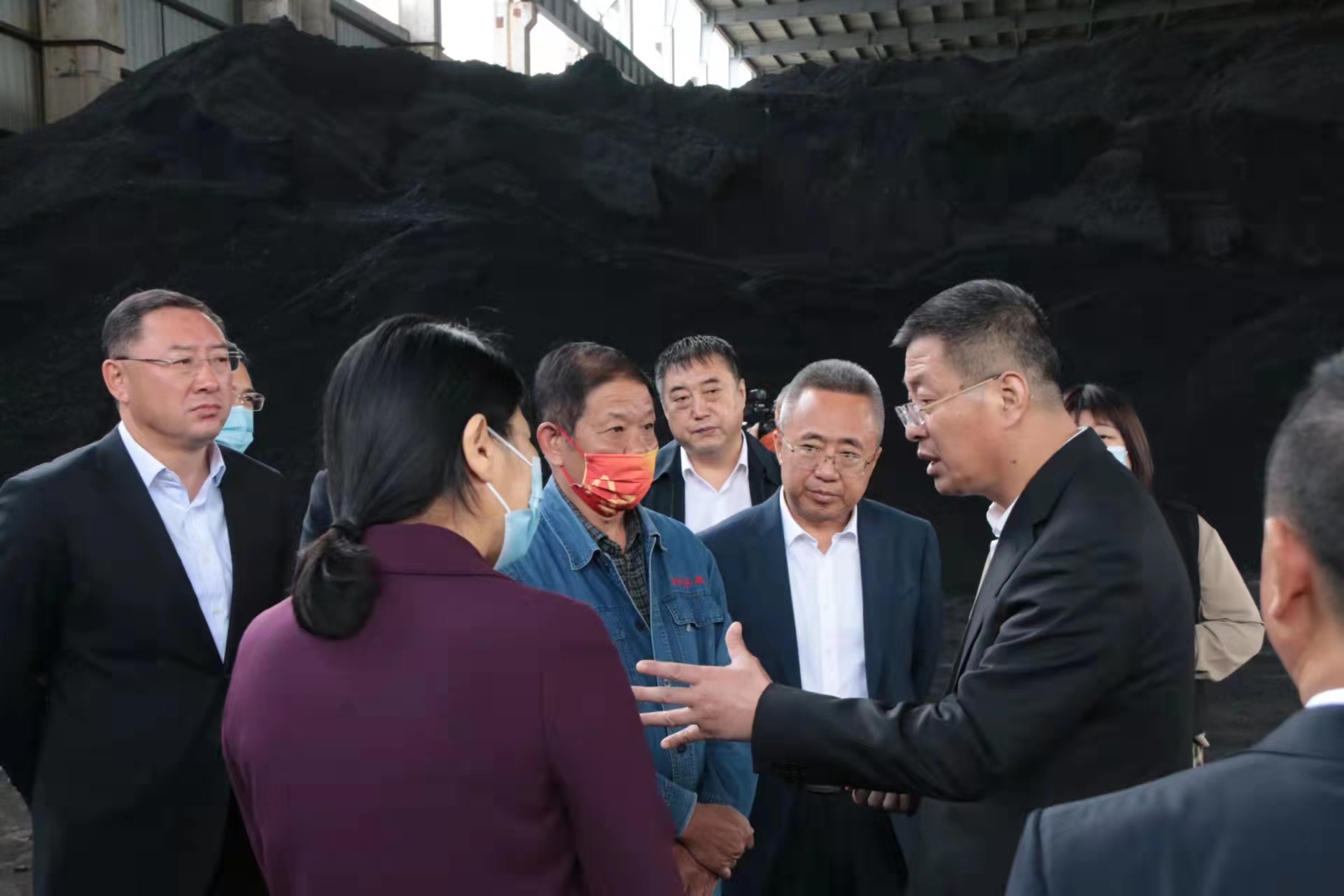 17 王子联市长指导利国娱乐国际老牌w66供热集团供暖事情 2021.9.30.jpg