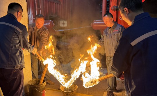 15.供热总公司红旗分公司焚烧启动仪式现场_副本.jpg