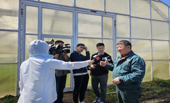 2024年5月24日，，，，，农业总公司副总司理侯正发接受《守望都会》采访_副本.jpg