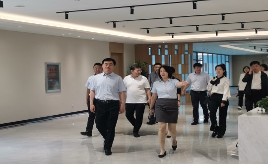 2024年6月26日，，，，，省慈善总会会长田锦尘一行莅临康养地产公司旅行调研_副本.jpg