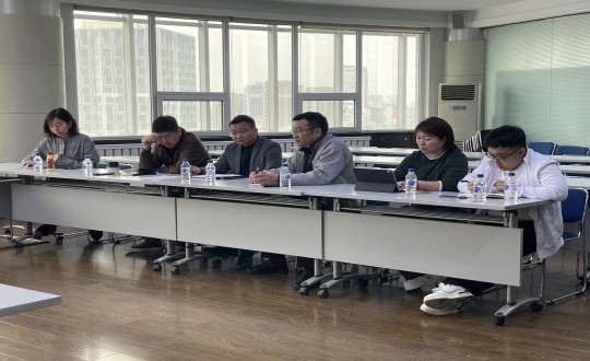 2.利国娱乐国际老牌w66南山温泉城营销团队走进利国娱乐国际老牌w66康健工业座谈会现场_副本.jpg